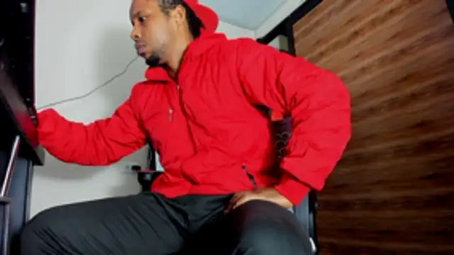 AlejoKhalifa  online show from 10/02/25, 09:01