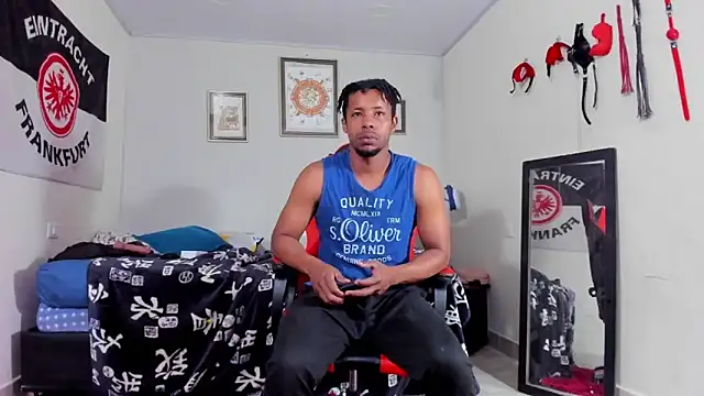 AlejoKhalifa  online show from 12/01/25, 10:38