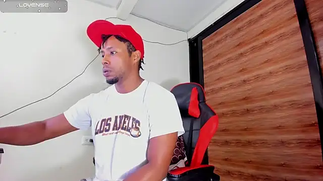 AlejoKhalifa  online show from 10/01/25, 10:20