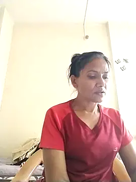 Snapshot of sunita6009 chatting on 06/10/26, 08:15 sunita6009 online show from 06/10/26, 08:15