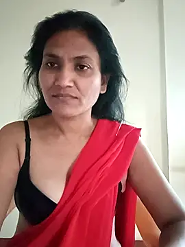 Snapshot of sunita6009 chatting on 09/14/25, 11:43 sunita6009 online show from 09/14/25, 11:43