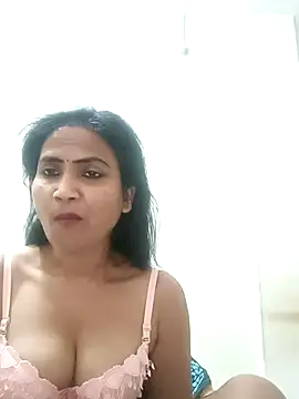 Snapshot of sunita6009 chatting on 09/12/25, 05:02 sunita6009 online show from 09/12/25, 05:02
