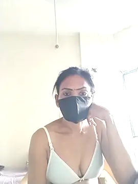 Snapshot of sunita6009 chatting on 06/18/26, 12:54 sunita6009 online show from 06/18/26, 12:54