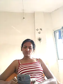 Snapshot of sunita6009 chatting on 06/19/26, 02:28 sunita6009 online show from 06/19/26, 02:28