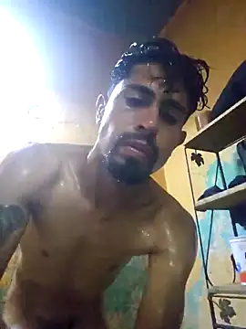 Snapshot of pene_latinoriico chatting on 09/26/25, 08:32 pene latinoriico online show from 09/26/25, 08:32