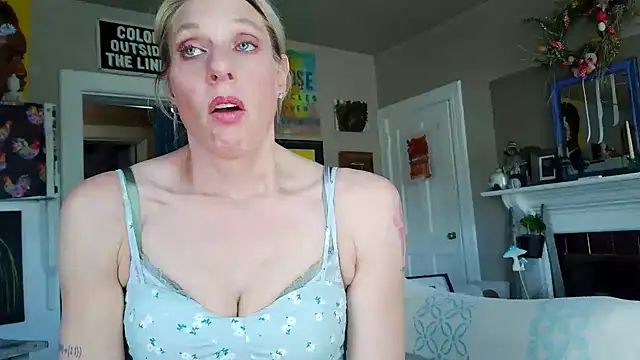 Glamazonx online show from 02/12/26, 10:09