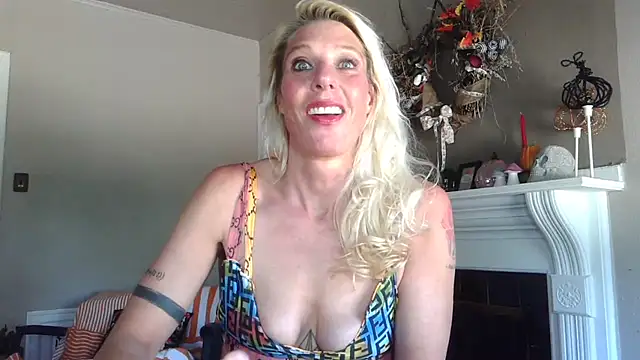 Glamazonx online show from 10/05/25, 04:42