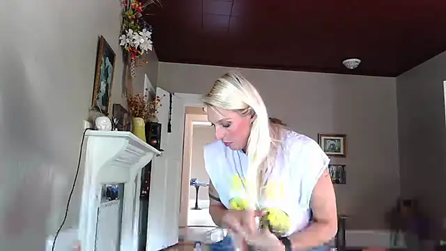 Glamazonx online show from 09/28/25, 08:16