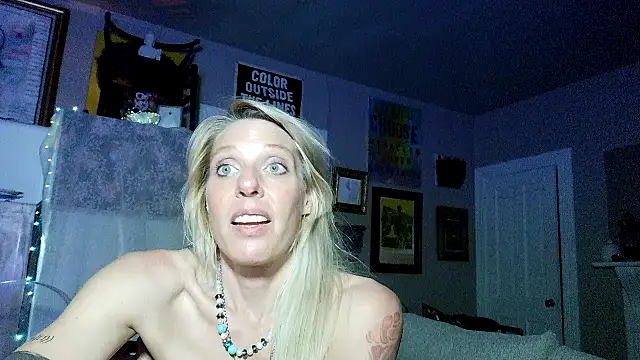 Glamazonx online show from 04/15/26, 07:03