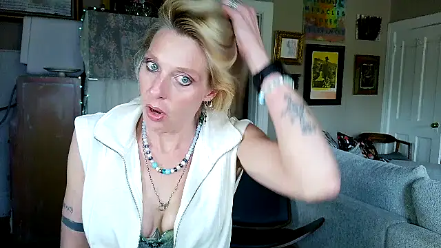 Glamazonx online show from 04/12/26, 11:52