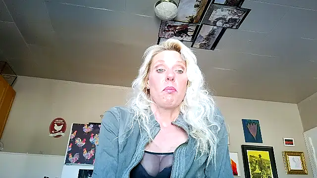 Glamazonx online show from 01/18/26, 07:06