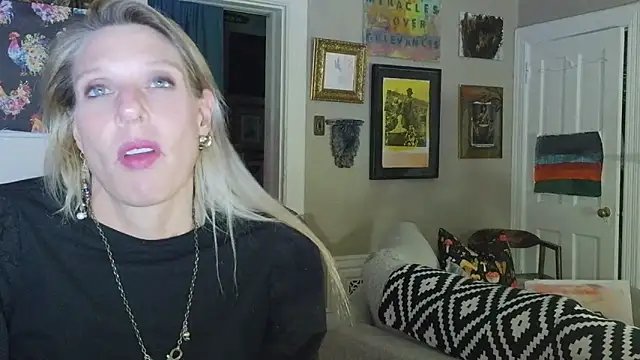 Glamazonx online show from 04/01/26, 05:53