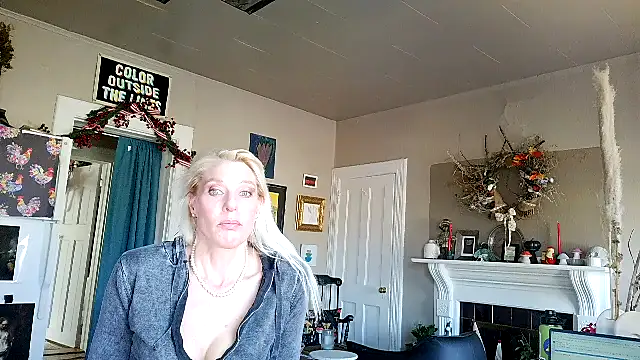 Glamazonx online show from 12/15/25, 04:24