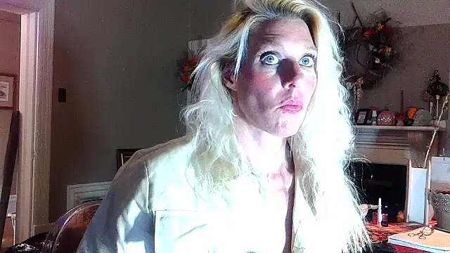 Glamazonx online show from 10/29/25, 02:21