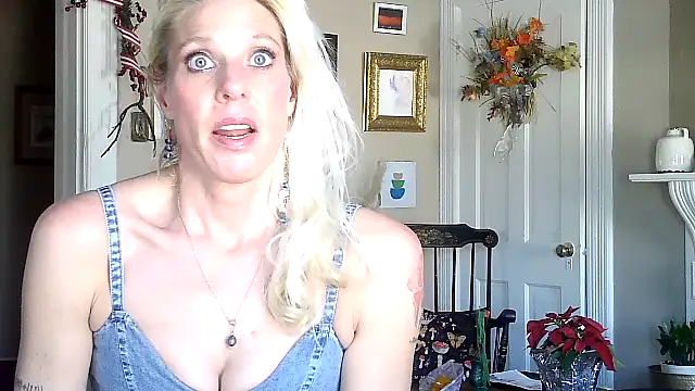 Glamazonx online show from 12/04/25, 09:14