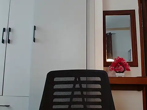 queencydoll online show from 12/23/25, 06:56