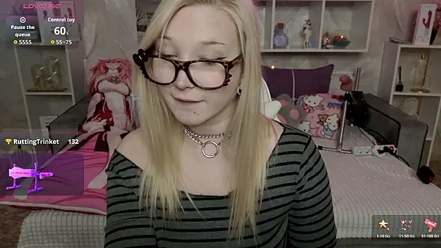 MeowkaKitty online show from 03/11/26, 01:54