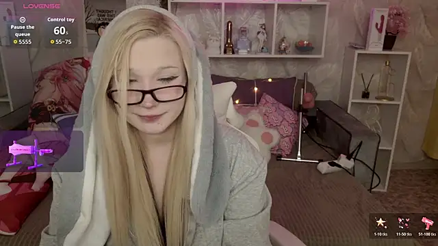 MeowkaKitty online show from 01/11/26, 01:23