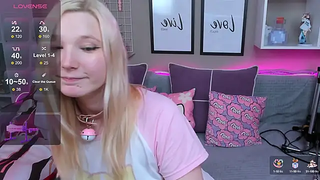 MeowkaKitty online show from 03/18/25, 04:29