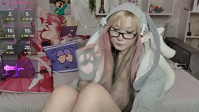 MeowkaKitty online show from 03/25/26, 01:39