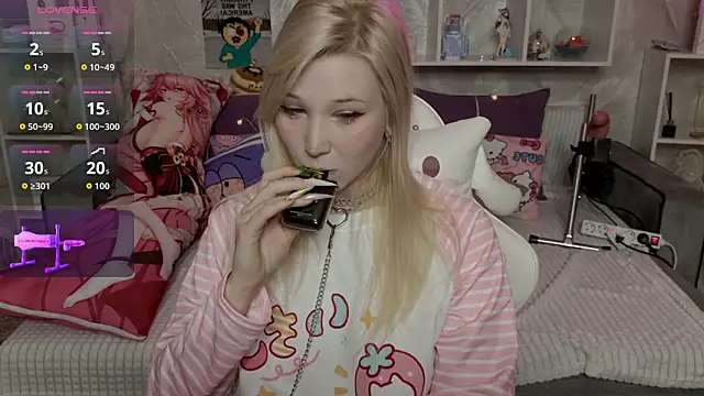 MeowkaKitty online show from 03/07/26, 02:29