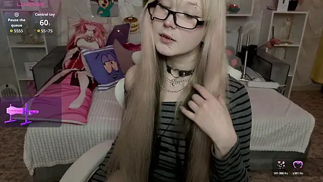 MeowkaKitty online show from 04/01/26, 01:30