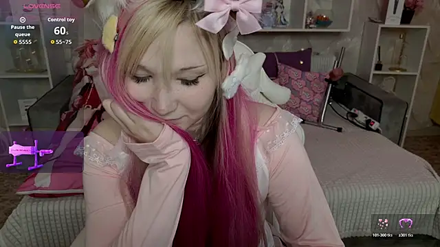 MeowkaKitty online show from 04/05/26, 02:18