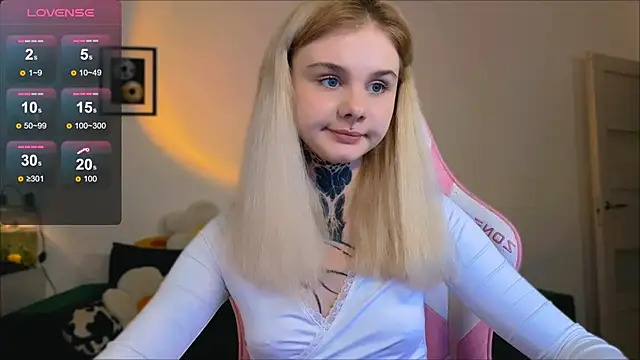 Britney Lynch online show from 04/05/26, 07:09