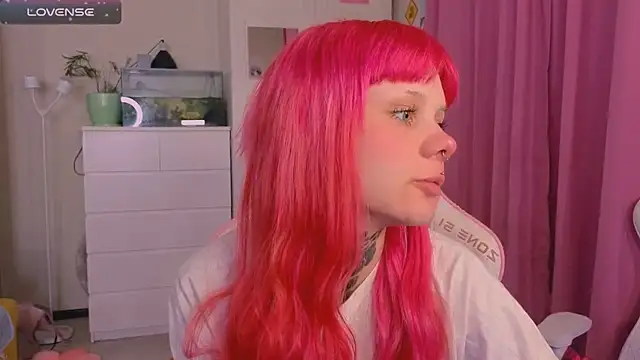 Britney Lynch online show from 11/25/25, 07:36