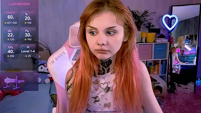 Britney Lynch online show from 09/21/25, 01:05