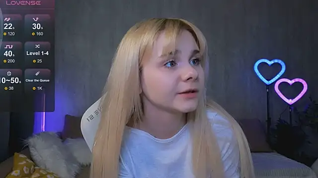 Britney Lynch online show from 03/19/25, 07:49