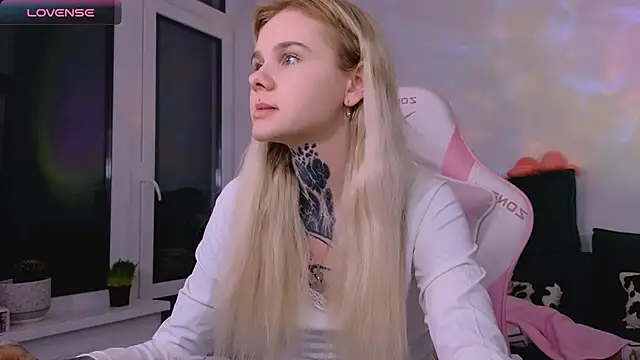 Britney Lynch online show from 03/14/26, 06:25