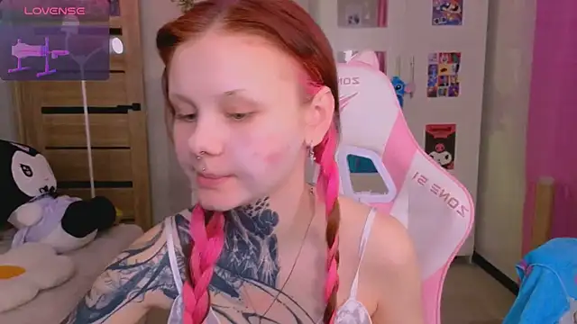 Britney Lynch online show from 11/06/25, 10:14