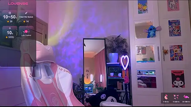 Britney Lynch online show from 10/10/25, 08:09