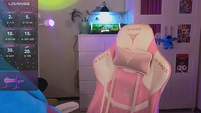 Britney Lynch online show from 12/04/25, 09:14