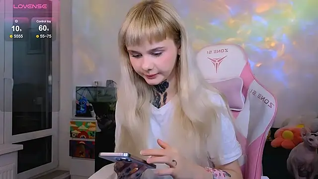 Britney Lynch online show from 03/27/26, 07:04