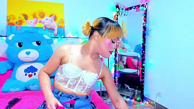 Snapshot of Candy_Candy__ chatting on 04/11/26, 04:20 Candy Candy online show from 04/11/26, 04:20