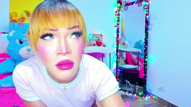 Snapshot of Candy_Candy__ chatting on 04/14/26, 08:03 Candy Candy online show from 04/14/26, 08:03