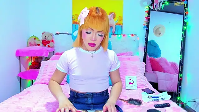 Candy Candy   online show from 10/26/25, 11:27