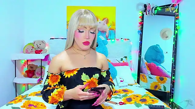 Snapshot of Candy_Candy__ chatting on 10/01/25, 12:16 Candy Candy online show from 10/01/25, 12:16