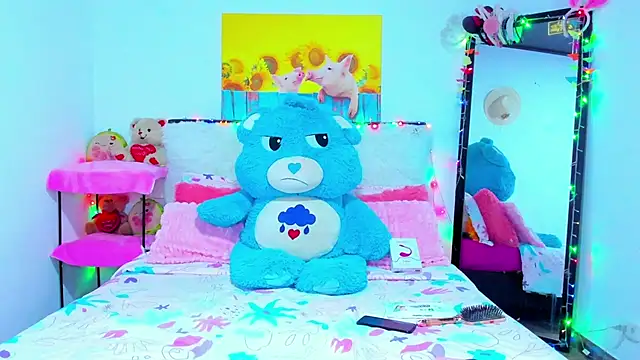 Candy Candy   online show from 11/17/25, 02:15