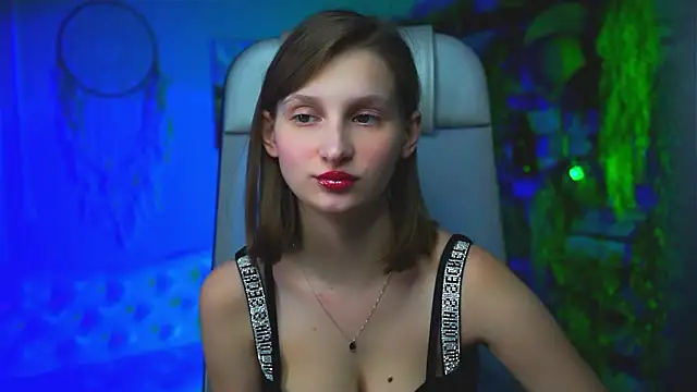 EllaHorton online show from 03/21/26, 12:42