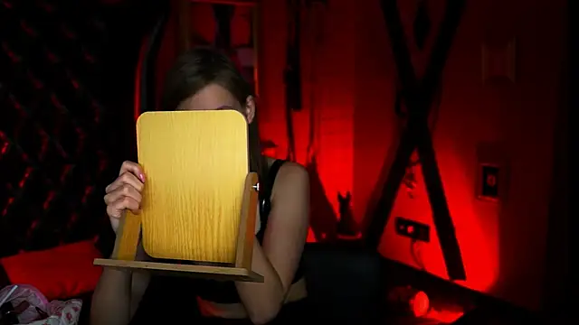 EllaHorton online show from 11/23/25, 12:48