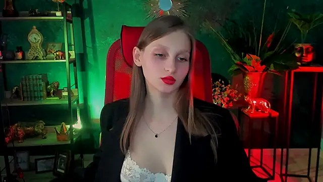 Snapshot of EllaHorton chatting on 02/28/25, 06:41 EllaHorton online show from 02/28/25, 06:41
