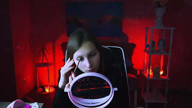 Snapshot of EllaHorton chatting on 02/22/25, 06:39 EllaHorton online show from 02/22/25, 06:39