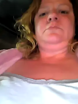 Snapshot of jusichka chatting on 03/20/25, 05:36 jusichka online show from 03/20/25, 05:36