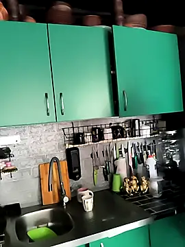 jusichka online show from 10/24/25, 06:12