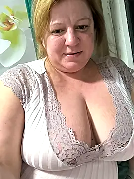 jusichka online show from 11/21/25, 07:46