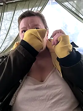 jusichka online show from 12/14/25, 09:37