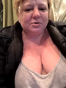 jusichka online show from 12/04/25, 07:02